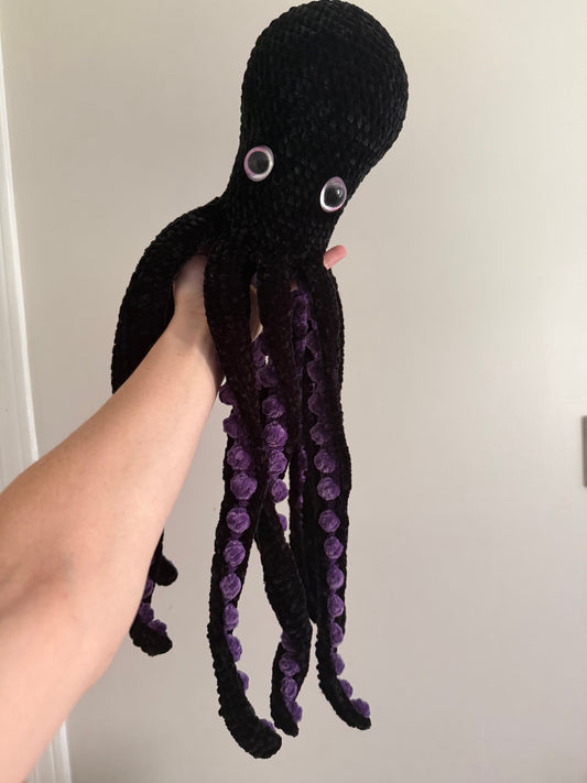 Black/Purple Octopus Amigurumi